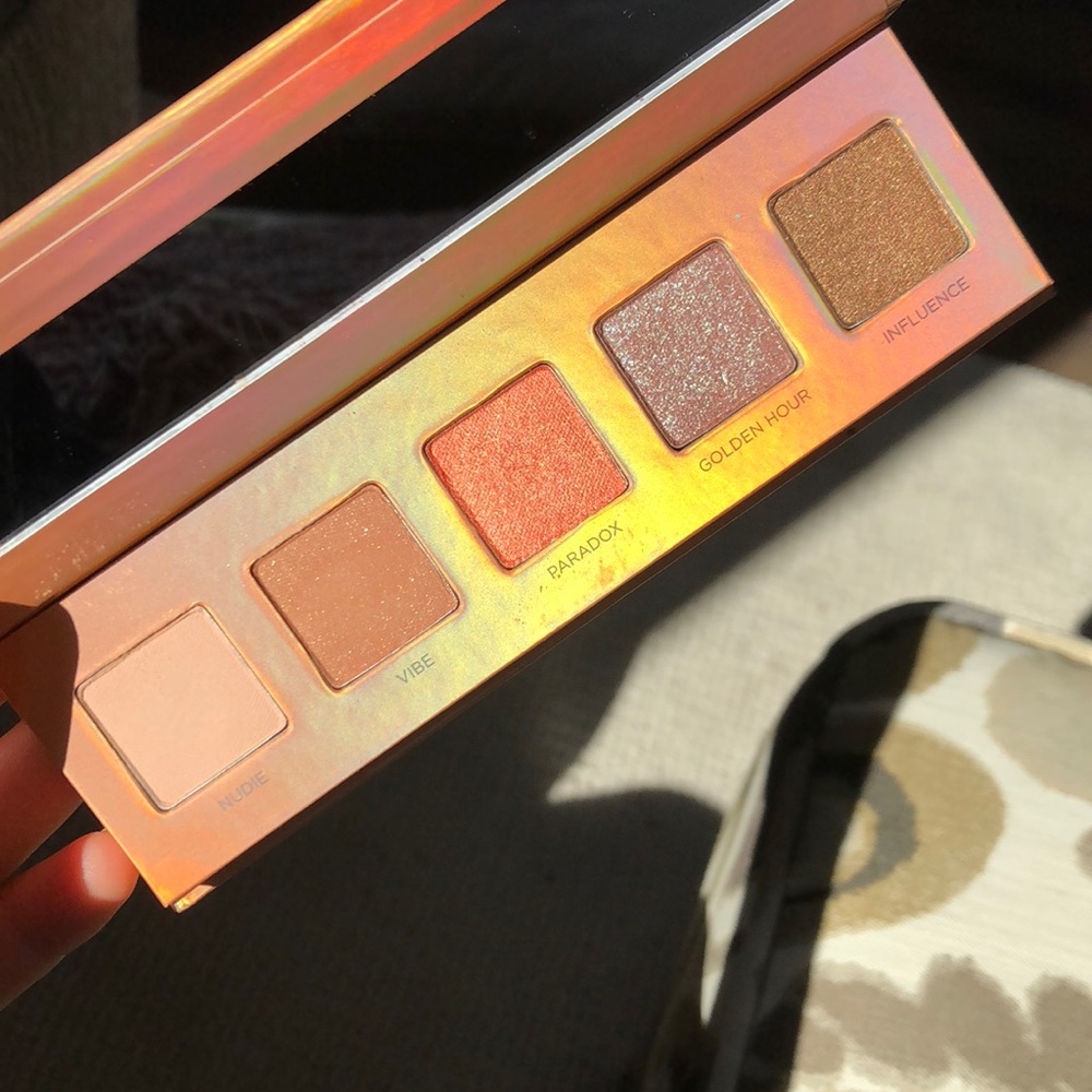 Urban decay light beam eyeshadow palette
